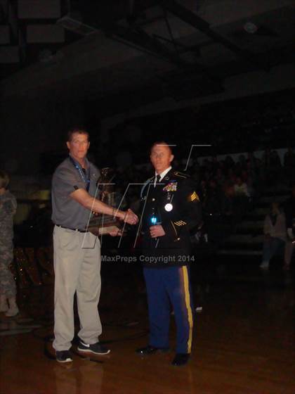 Thumbnail 2 in Kingfisher TOC Ceremony photogallery.