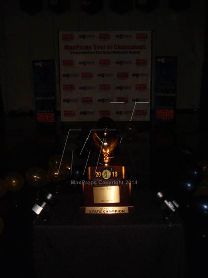 Thumbnail 1 in Kingfisher TOC Ceremony photogallery.