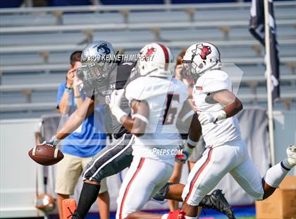 Thumbnail 2 in Guyer [John H.] vs Cedar Hill (Cotton Bowl Classic) photogallery.