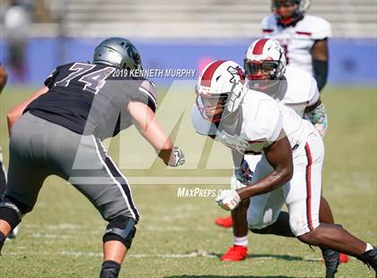 Thumbnail 3 in Guyer [John H.] vs Cedar Hill (Cotton Bowl Classic) photogallery.