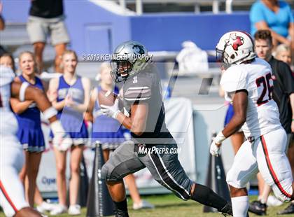Thumbnail 3 in Guyer [John H.] vs Cedar Hill (Cotton Bowl Classic) photogallery.