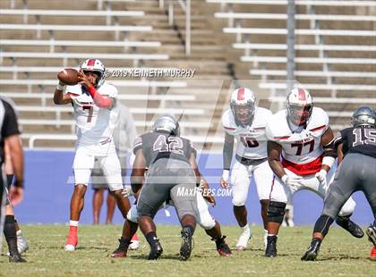 Thumbnail 1 in Guyer [John H.] vs Cedar Hill (Cotton Bowl Classic) photogallery.