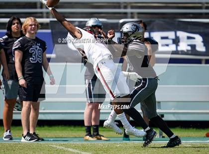 Thumbnail 1 in Guyer [John H.] vs Cedar Hill (Cotton Bowl Classic) photogallery.