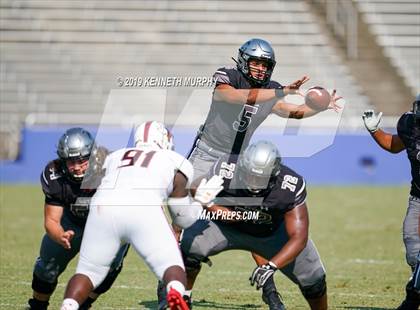 Thumbnail 2 in Guyer [John H.] vs Cedar Hill (Cotton Bowl Classic) photogallery.