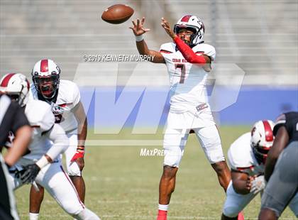Thumbnail 3 in Guyer [John H.] vs Cedar Hill (Cotton Bowl Classic) photogallery.