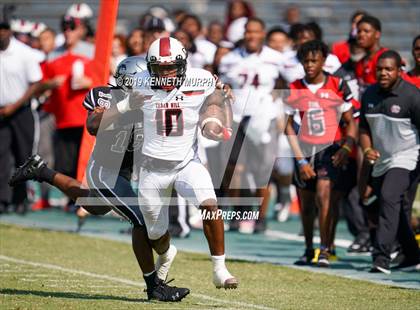 Thumbnail 2 in Guyer [John H.] vs Cedar Hill (Cotton Bowl Classic) photogallery.