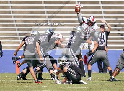 Thumbnail 3 in Guyer [John H.] vs Cedar Hill (Cotton Bowl Classic) photogallery.