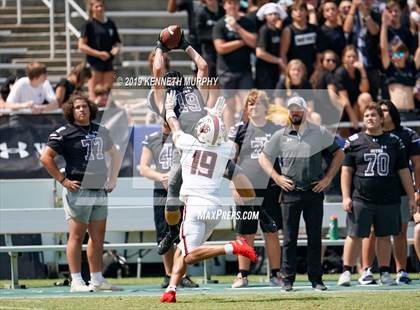 Thumbnail 1 in Guyer [John H.] vs Cedar Hill (Cotton Bowl Classic) photogallery.