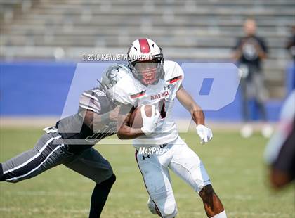 Thumbnail 1 in Guyer [John H.] vs Cedar Hill (Cotton Bowl Classic) photogallery.
