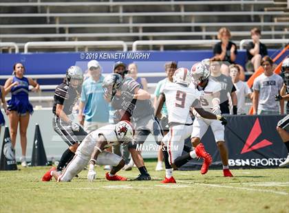 Thumbnail 3 in Guyer [John H.] vs Cedar Hill (Cotton Bowl Classic) photogallery.