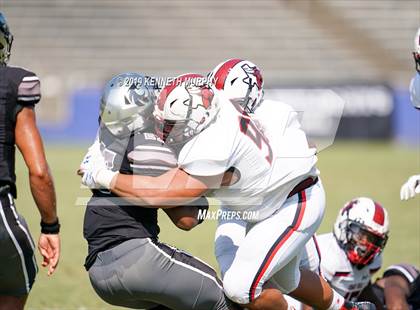 Thumbnail 2 in Guyer [John H.] vs Cedar Hill (Cotton Bowl Classic) photogallery.
