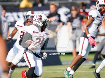 Thumbnail 1 in Guyer [John H.] vs Cedar Hill (Cotton Bowl Classic) photogallery.