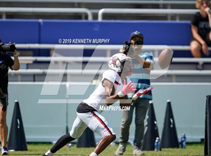 Thumbnail 3 in Guyer [John H.] vs Cedar Hill (Cotton Bowl Classic) photogallery.