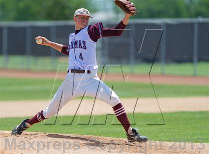 Thumbnail 2 in Hallettsville vs. Marion (UIL 2A Region IV Regional Finals) photogallery.