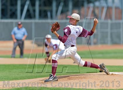 Thumbnail 2 in Hallettsville vs. Marion (UIL 2A Region IV Regional Finals) photogallery.