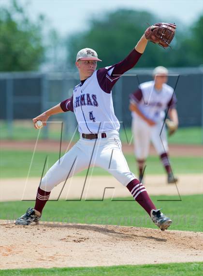 Thumbnail 3 in Hallettsville vs. Marion (UIL 2A Region IV Regional Finals) photogallery.