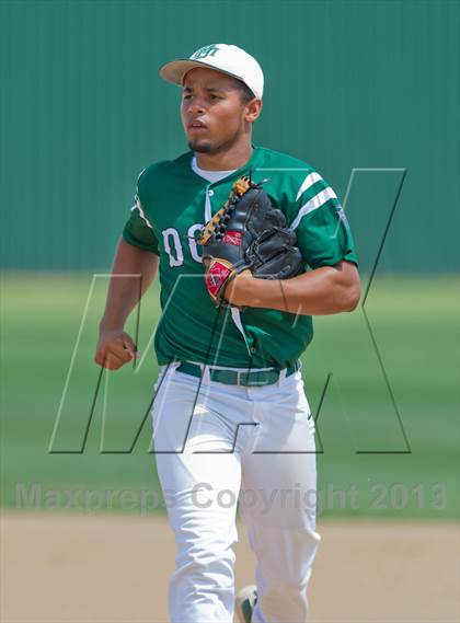 Thumbnail 2 in Hallettsville vs. Marion (UIL 2A Region IV Regional Finals) photogallery.