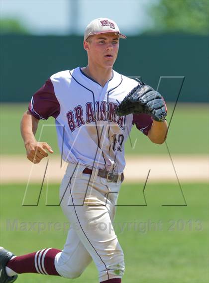 Thumbnail 2 in Hallettsville vs. Marion (UIL 2A Region IV Regional Finals) photogallery.