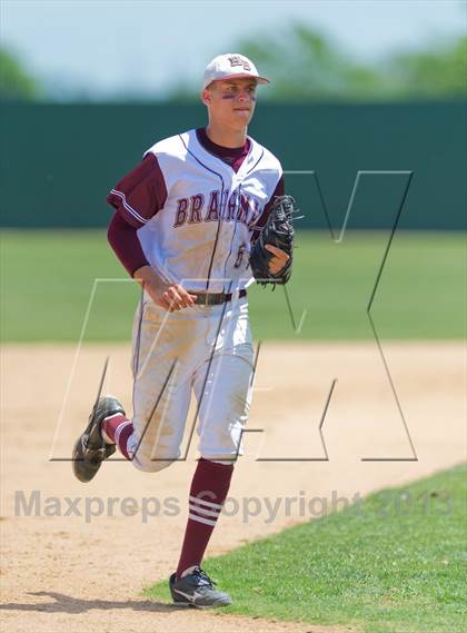 Thumbnail 3 in Hallettsville vs. Marion (UIL 2A Region IV Regional Finals) photogallery.