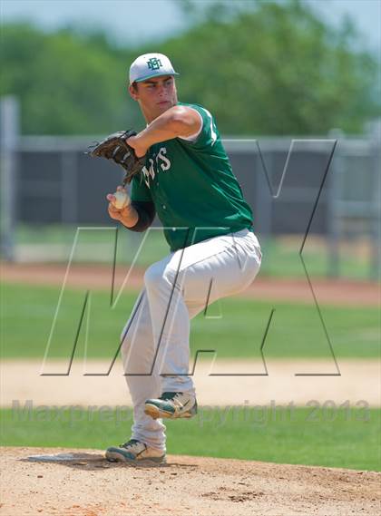 Thumbnail 2 in Hallettsville vs. Marion (UIL 2A Region IV Regional Finals) photogallery.