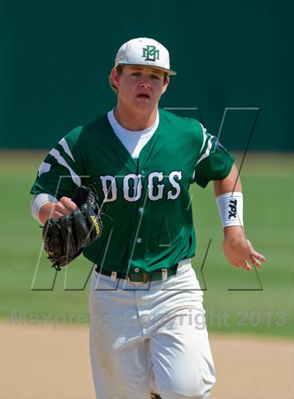 Thumbnail 1 in Hallettsville vs. Marion (UIL 2A Region IV Regional Finals) photogallery.