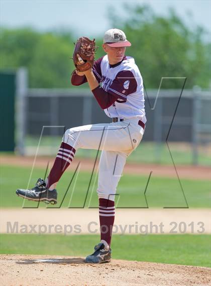 Thumbnail 1 in Hallettsville vs. Marion (UIL 2A Region IV Regional Finals) photogallery.