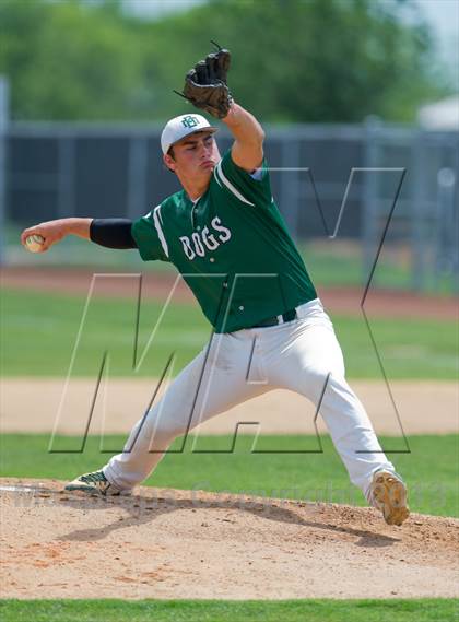 Thumbnail 1 in Hallettsville vs. Marion (UIL 2A Region IV Regional Finals) photogallery.