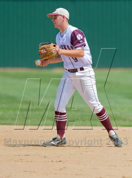 Thumbnail 1 in Hallettsville vs. Marion (UIL 2A Region IV Regional Finals) photogallery.