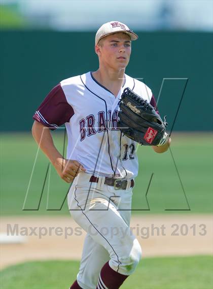 Thumbnail 1 in Hallettsville vs. Marion (UIL 2A Region IV Regional Finals) photogallery.