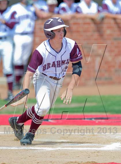 Thumbnail 2 in Hallettsville vs. Marion (UIL 2A Region IV Regional Finals) photogallery.