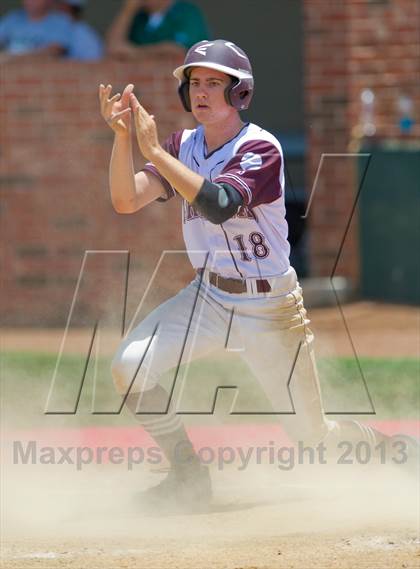 Thumbnail 2 in Hallettsville vs. Marion (UIL 2A Region IV Regional Finals) photogallery.