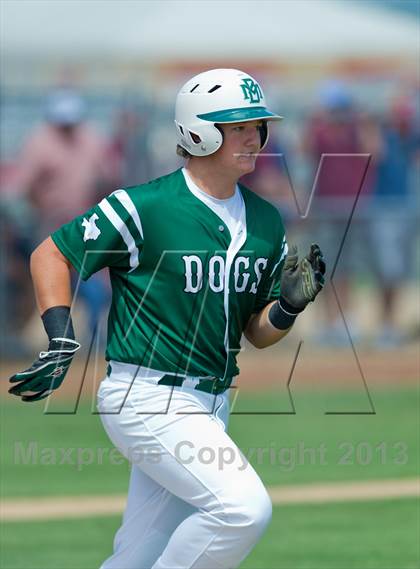 Thumbnail 3 in Hallettsville vs. Marion (UIL 2A Region IV Regional Finals) photogallery.