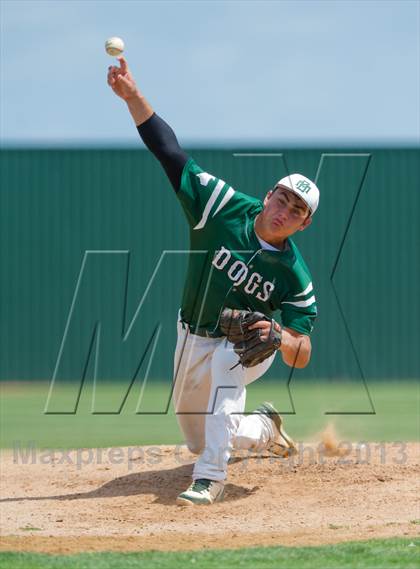 Thumbnail 2 in Hallettsville vs. Marion (UIL 2A Region IV Regional Finals) photogallery.