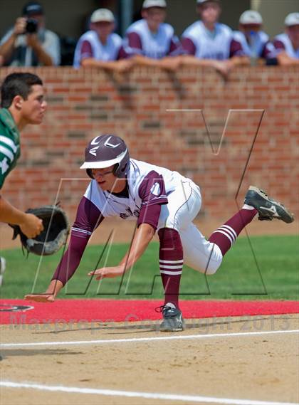 Thumbnail 2 in Hallettsville vs. Marion (UIL 2A Region IV Regional Finals) photogallery.