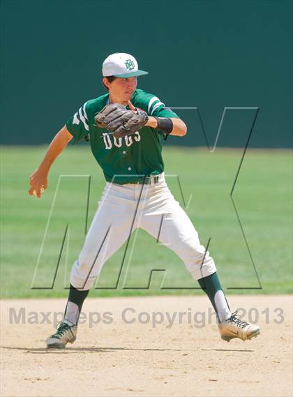 Thumbnail 2 in Hallettsville vs. Marion (UIL 2A Region IV Regional Finals) photogallery.