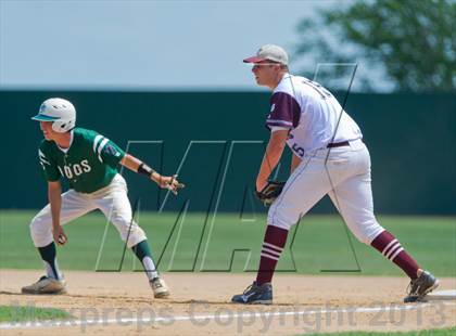 Thumbnail 2 in Hallettsville vs. Marion (UIL 2A Region IV Regional Finals) photogallery.