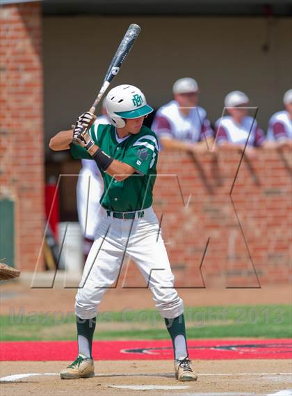 Thumbnail 1 in Hallettsville vs. Marion (UIL 2A Region IV Regional Finals) photogallery.