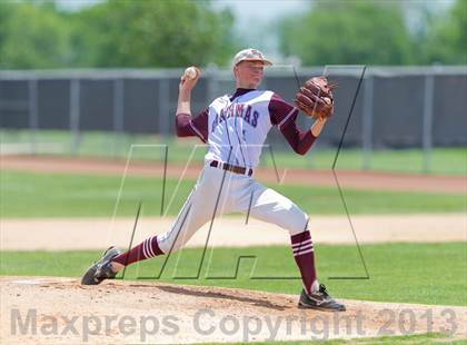 Thumbnail 3 in Hallettsville vs. Marion (UIL 2A Region IV Regional Finals) photogallery.
