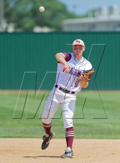 Thumbnail 2 in Hallettsville vs. Marion (UIL 2A Region IV Regional Finals) photogallery.