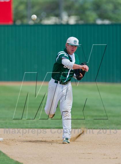 Thumbnail 1 in Hallettsville vs. Marion (UIL 2A Region IV Regional Finals) photogallery.