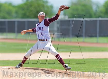 Thumbnail 2 in Hallettsville vs. Marion (UIL 2A Region IV Regional Finals) photogallery.