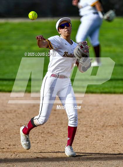 Thumbnail 1 in Upland @ West Covina photogallery.