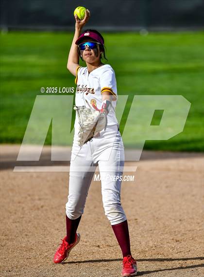 Thumbnail 3 in Upland @ West Covina photogallery.