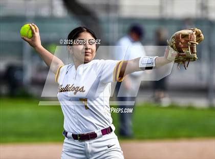 Thumbnail 1 in Upland @ West Covina photogallery.