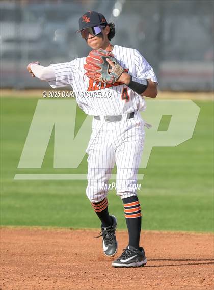 Thumbnail 2 in Casteel @ Corona del Sol photogallery.