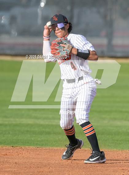 Thumbnail 3 in Casteel @ Corona del Sol photogallery.