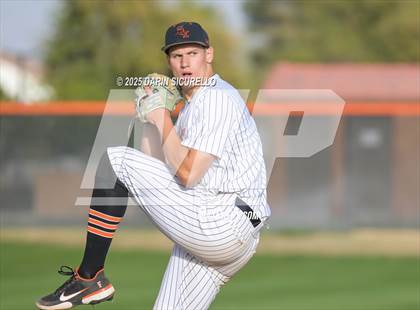 Thumbnail 3 in Casteel @ Corona del Sol photogallery.
