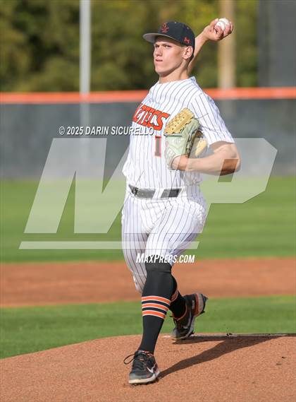 Thumbnail 2 in Casteel @ Corona del Sol photogallery.