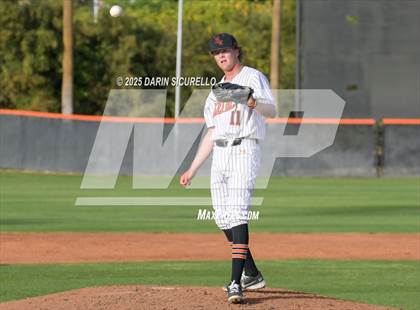 Thumbnail 1 in Casteel @ Corona del Sol photogallery.
