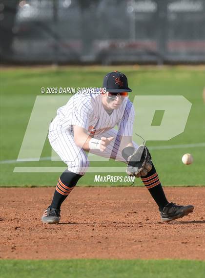 Thumbnail 2 in Casteel @ Corona del Sol photogallery.